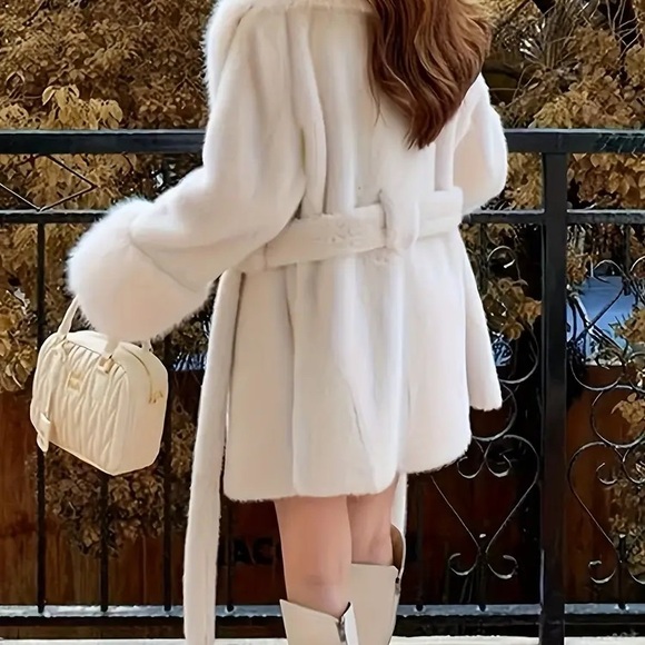 Faux fur baby soft jacket. - Picture 5 of 6